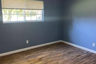 5923 Lattimer Dr, Houston, TX 77035 - Photo 30