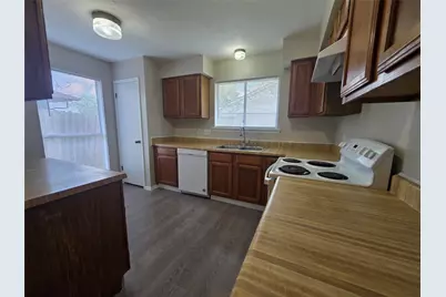 2777 Forest Point Drive, League City, TX 77573 - Photo 4