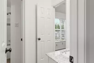 9310 Stone Post Cir, Houston, TX 77064 - Photo 36