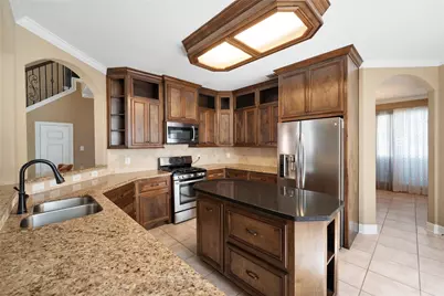 2438 Ripplewood Drive, Conroe, TX 77384 - Photo 10