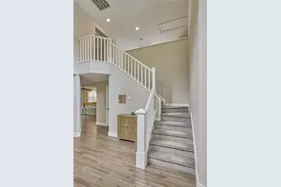 38 E Gaslight Place, The Woodlands, TX 77382 - Photo 18