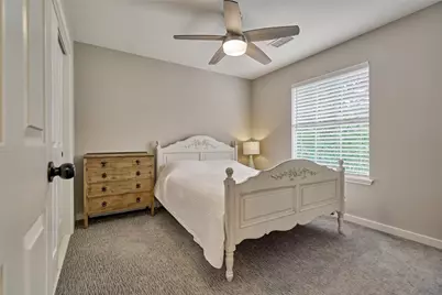 38 E Gaslight Place, The Woodlands, TX 77382 - Photo 32