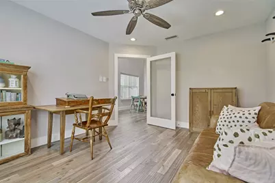 38 E Gaslight Place, The Woodlands, TX 77382 - Photo 14