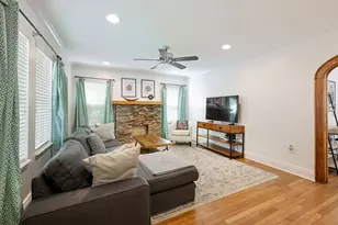 1811 Marshall St, Houston, TX 77098 - Photo 2