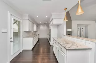 7527 Brush Wood Dr, Houston, TX 77088 - Photo 14