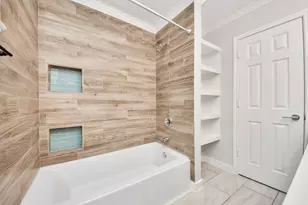 7527 Brush Wood Dr, Houston, TX 77088 - Photo 26