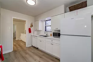 5926 Ettrick Dr, Houston, TX 77035 - Photo 14