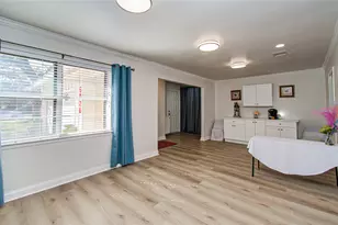 5926 Ettrick Dr, Houston, TX 77035 - Photo 8