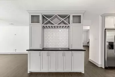 39 W Tallowberry Drive, The Woodlands, TX 77381 - Photo 8