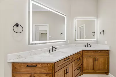 123 N Concord Forest Circle, The Woodlands, TX 77381 - Photo 30