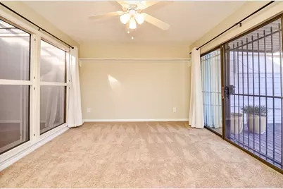 4 Bayou Pointe Drive, Houston, TX 77063 - Photo 30