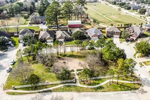 8718 Hostler Dr, Tomball, TX 77375 - Photo 2