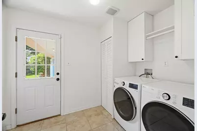 6131 Yarwell Drive, Houston, TX 77096 - Photo 40