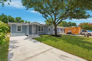 10629 Fairfax St, Houston, TX 77029 - Photo 2
