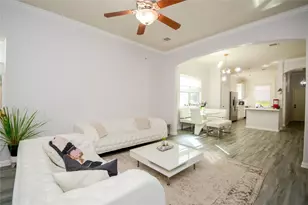 10 Tealight Pl, Tomball, TX 77375 - Photo 2