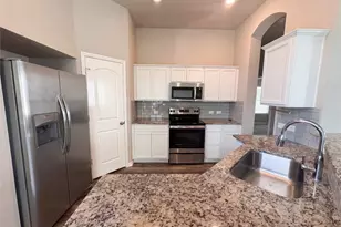 2132 Markley Dr, Bryan, TX 77807 - Photo 2
