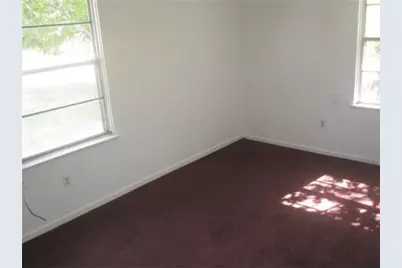 5422 Thrush Drive, Houston, TX 77033 - Photo 6