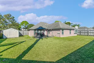 2533 Potomac Dr, League City, TX 77573 - Photo 4