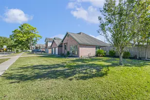 2533 Potomac Dr, League City, TX 77573 - Photo 2