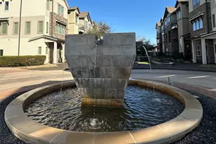 2643 Fountain Key Blvd Blvd, Houston, TX 77008 - Photo 2