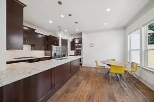 86 S Creekside Ct, Houston, TX 77055 - Photo 12