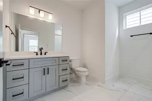 6420 Highland Pine Ln, Houston, TX 77091 - Photo 26