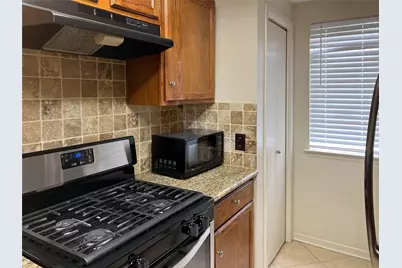 2910 Grants Lake Boulevard #704, Sugar Land, TX 77479 - Photo 6
