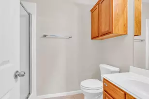 6607 Lake Woodlands Dr, The Woodlands, TX 77382 - Photo 10