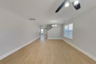 29402 Legends Hill Dr, Spring, TX 77386 - Photo 2