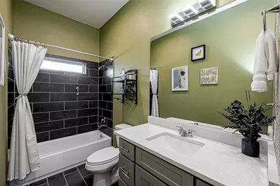 108 Bay Oaks Drive, La Porte, TX 77571 - Photo 8