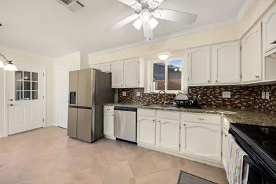 5715 Walnutgate Drive, Spring, TX 77373 - Photo 8