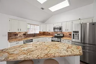 16014 Surrey Woods Dr, Friendswood, TX 77546 - Photo 28