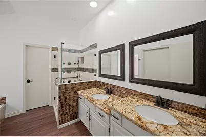 16014 Surrey Woods Drive, Friendswood, TX 77546 - Photo 14