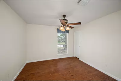 16014 Surrey Woods Drive, Friendswood, TX 77546 - Photo 18