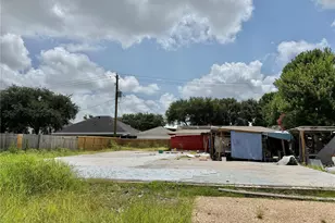 12003 High Star Dr, Houston, TX 77072 - Photo 10
