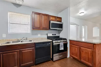 10519 Sagepark Lane, Houston, TX 77089 - Photo 6