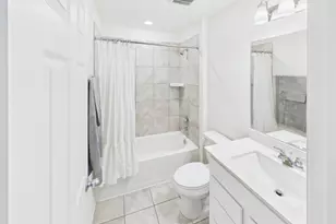 11608 Moonstruck Ln, Houston, TX 77048 - Photo 14