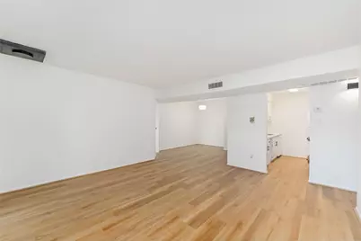 3015 Walnut Bend Lane #31, Houston, TX 77042 - Photo 6