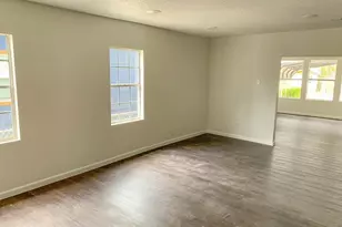 303 Harlem St, Sweeny, TX 77480 - Photo 6