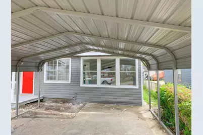 303 Harlem Street, Sweeny, TX 77480 - Photo 2