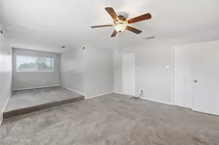 2408 Chelmsford Ct, Alvin, TX 77511 - Photo 10