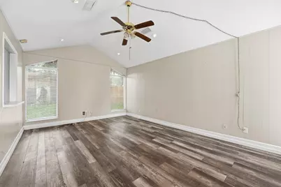 2408 Chelmsford Court, Alvin, TX 77511 - Photo 4