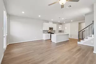 4210 Laurel Oak Cir, Missouri City, TX 77459 - Photo 2