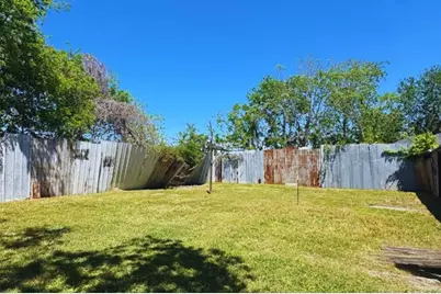 1462 Wall Street, Beaumont, TX 77701 - Photo 6
