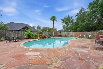 1501 W Castlewood Avenue, Friendswood, TX 77546 - Photo 38