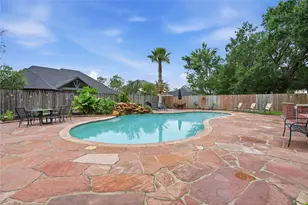 1501 W Castlewood Ave, Friendswood, TX 77546 - Photo 34