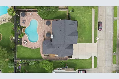 1501 W Castlewood Avenue, Friendswood, TX 77546 - Photo 44