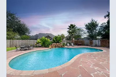 1501 W Castlewood Avenue, Friendswood, TX 77546 - Photo 1