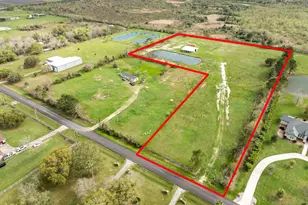 31 County Rd 533, Angleton, TX 77515 - Photo 1