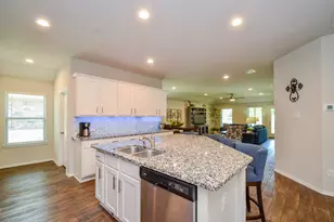 3810 Willow Vly Ct, Conroe, TX 77301 - Photo 6